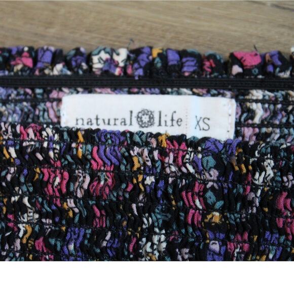 Natural Life Smocked Waist Floral Mini Skirt Black Multicolor Size XS - Picture 2 of 4
